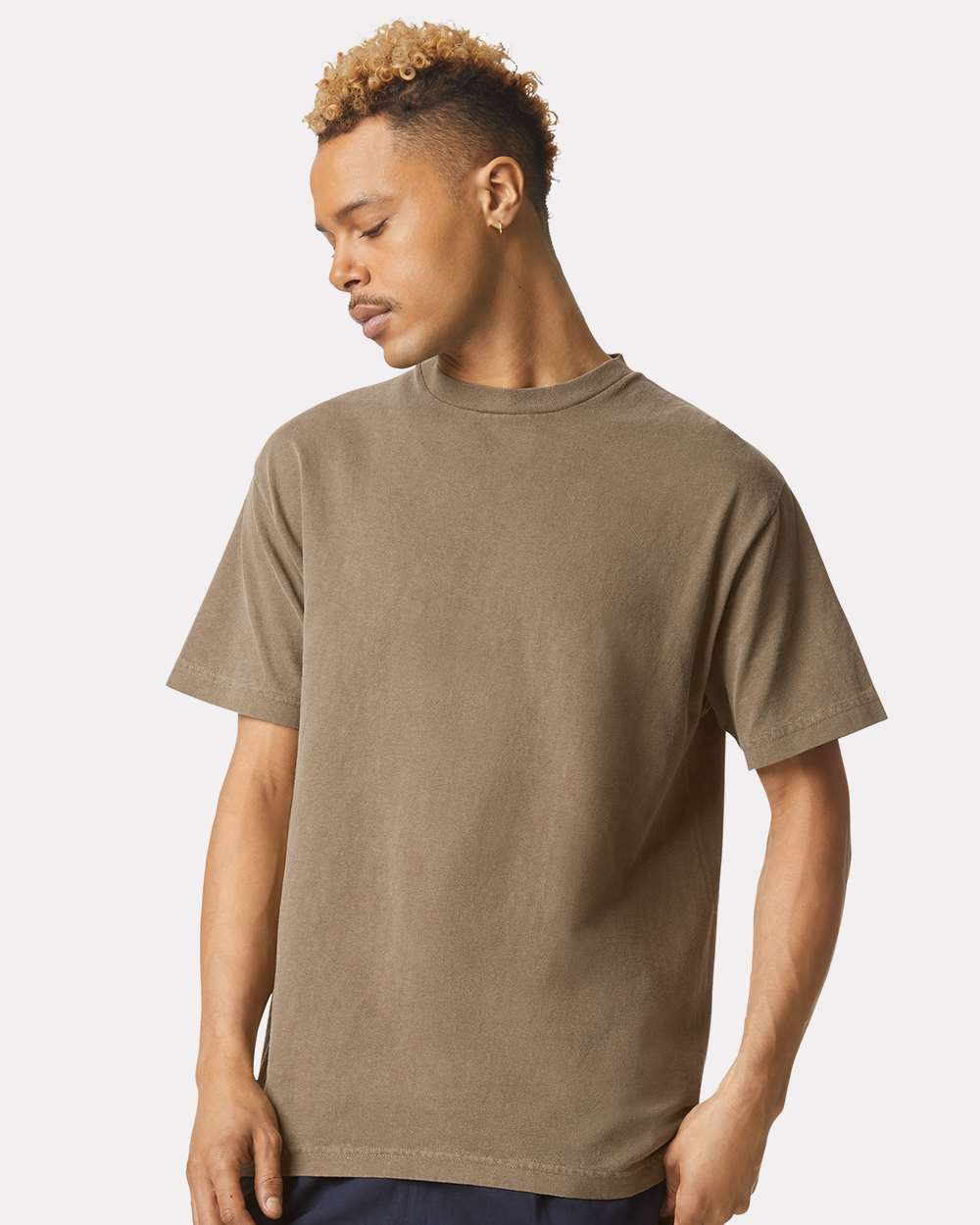https://cdn.ssactivewear.com/Images/ModelColor/108085_omf_fl.jpg
