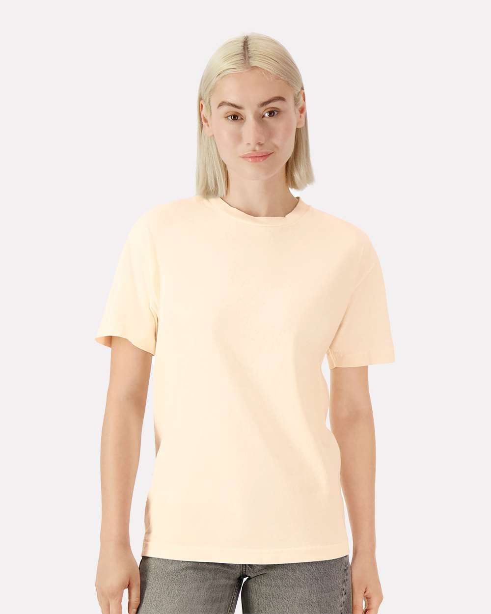https://cdn.ssactivewear.com/Images/ModelColor/108086_omf_fl.jpg