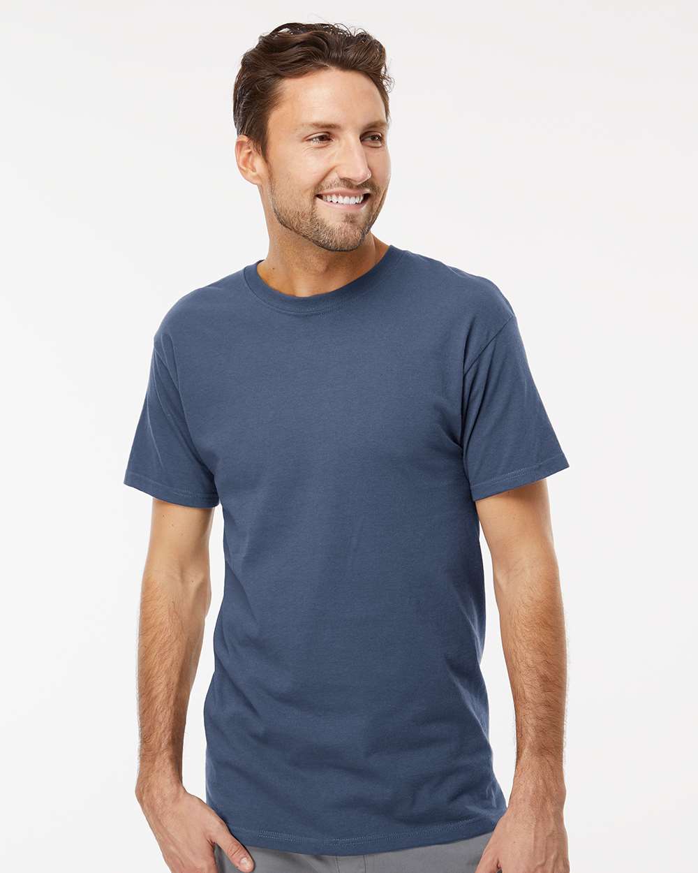 https://cdn.ssactivewear.com/Images/ModelColor/113187_omf_fl.jpg