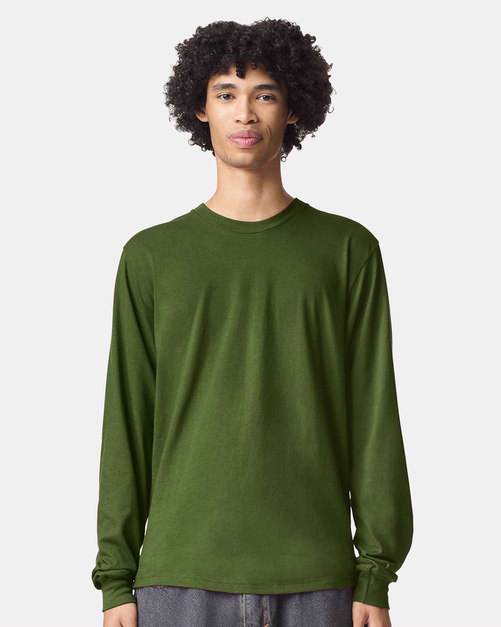 https://cdn.ssactivewear.com/Images/ModelColor/114206_omf_fl.jpg