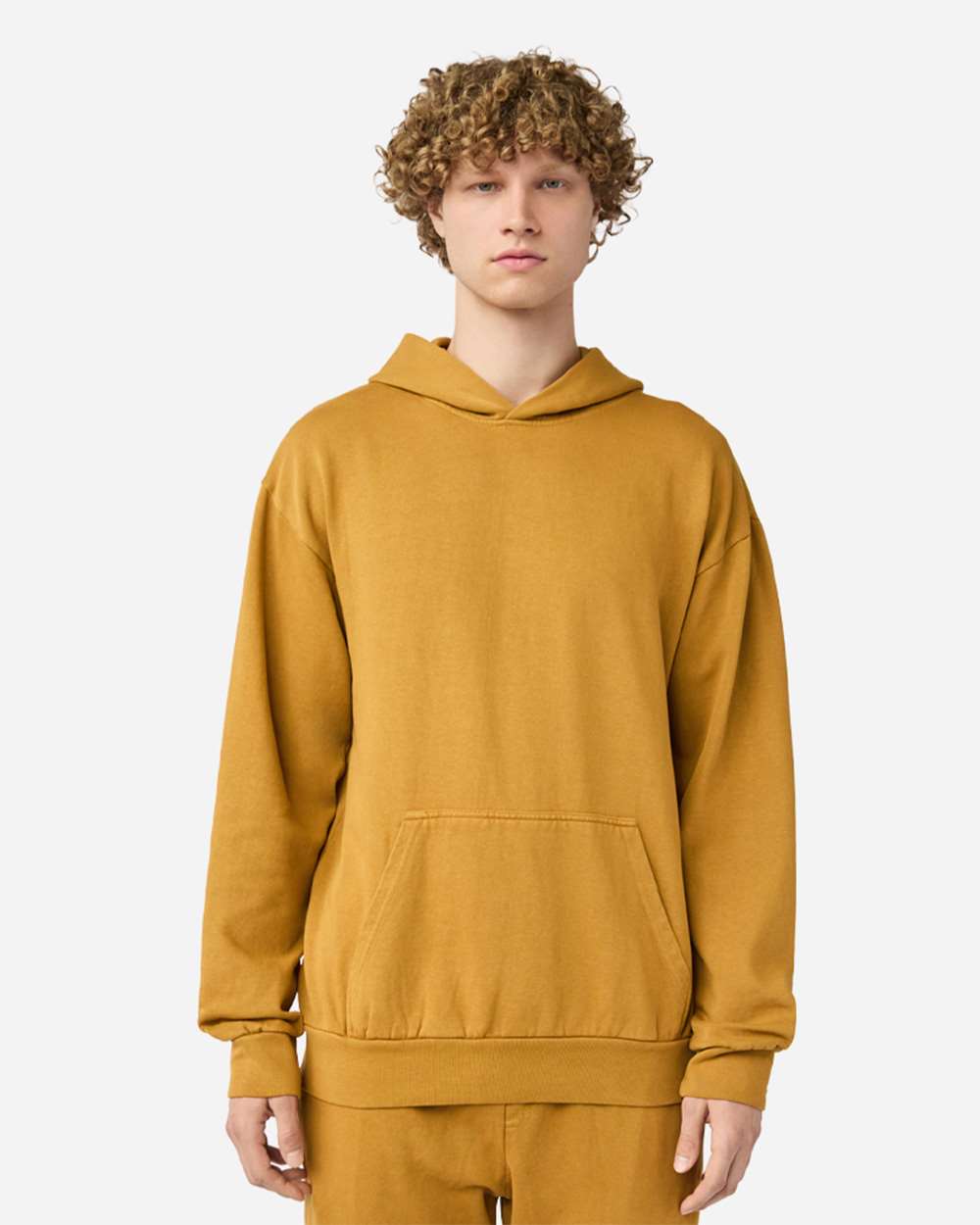 https://cdn.ssactivewear.com/Images/ModelColor/120412_omf_fl.jpg
