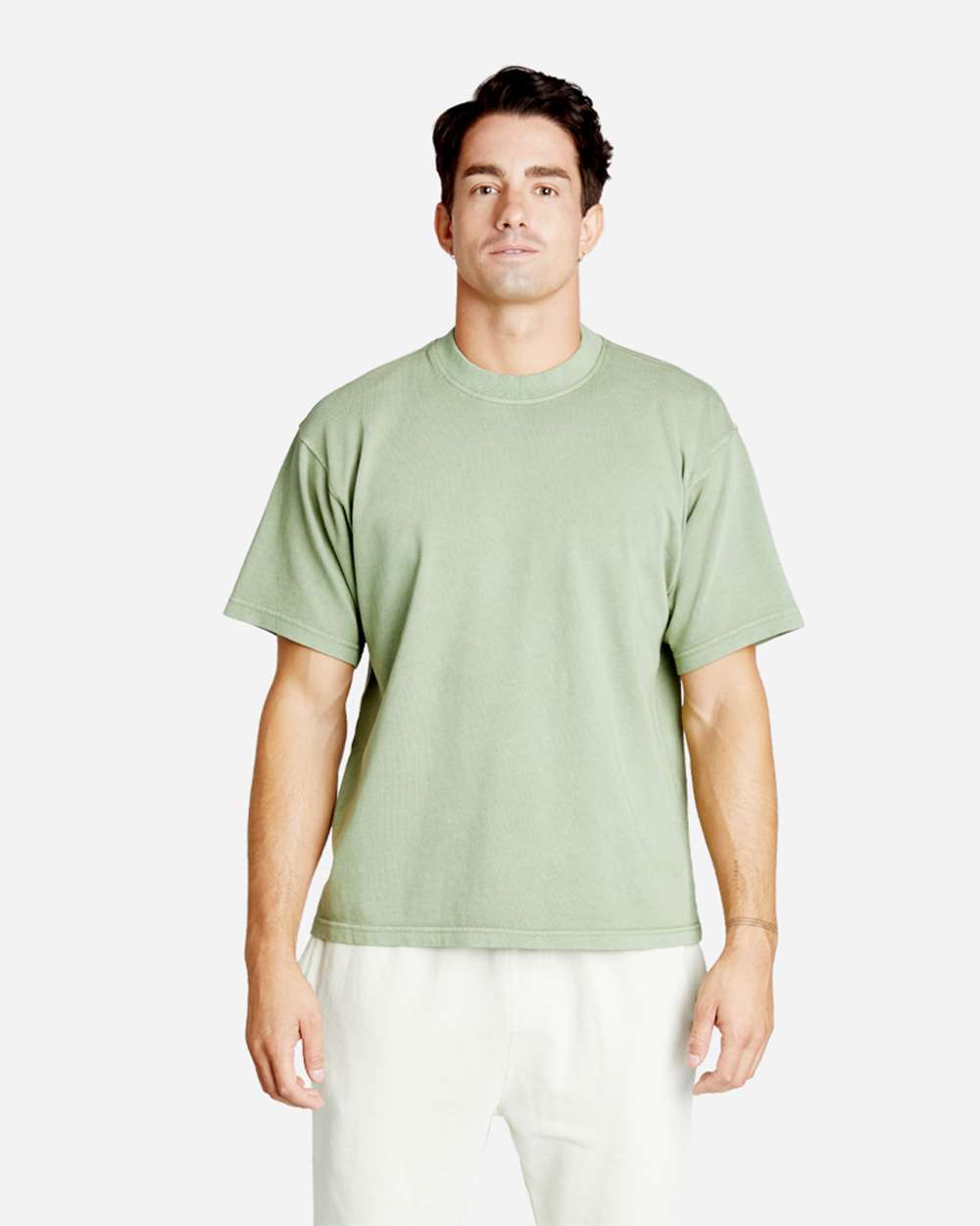 https://cdn.ssactivewear.com/Images/ModelColor/120434_omf_fl.jpg