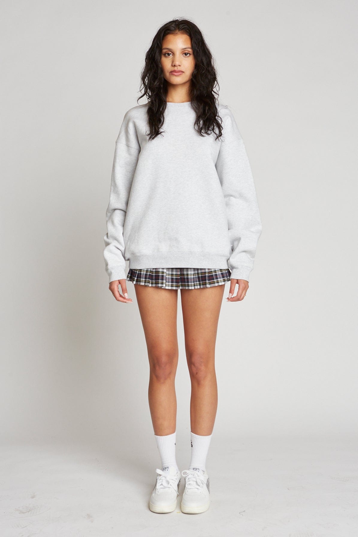 Heavyweight Organic Cotton Crewneck Sweatshirt with Side Pockets Classic Fit