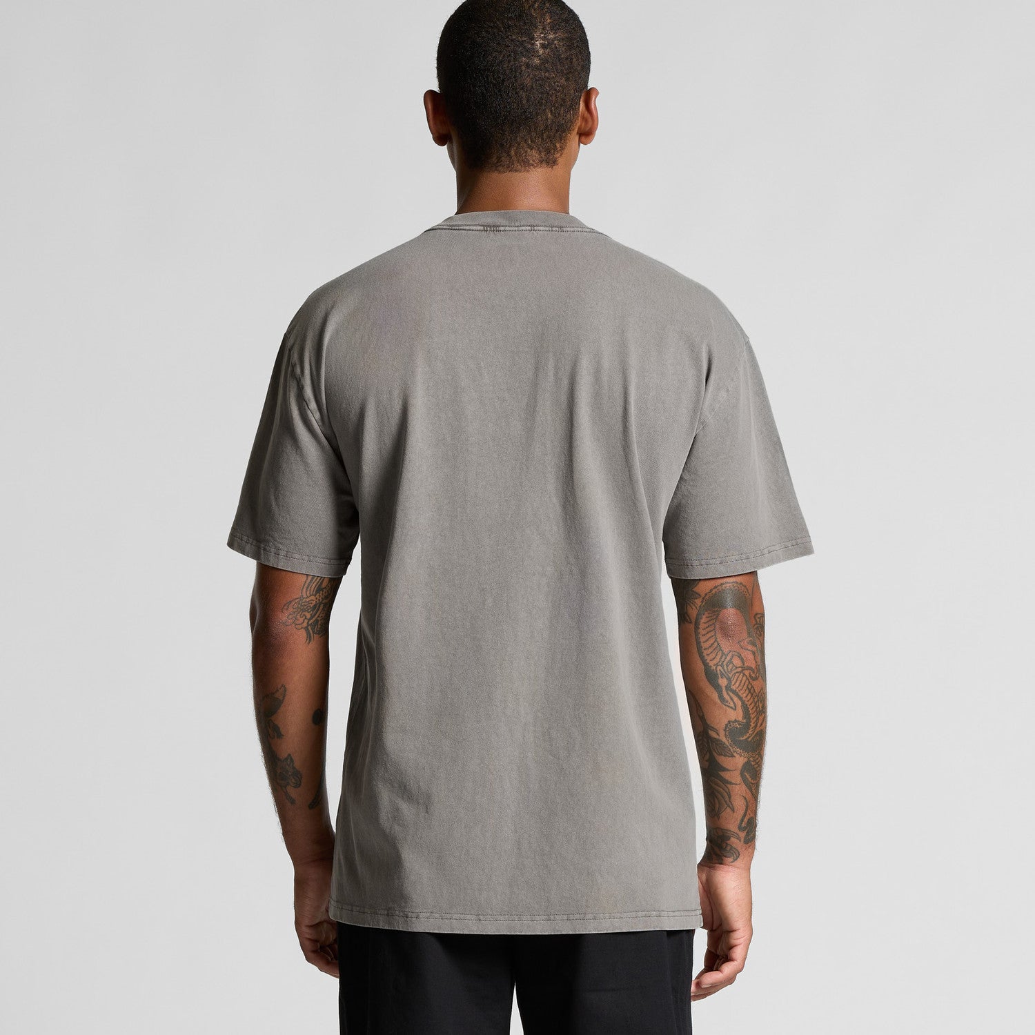 Men's Heavyweight Faded Cotton Tee: Relaxed Fit, Durable, Garment Dyed Style