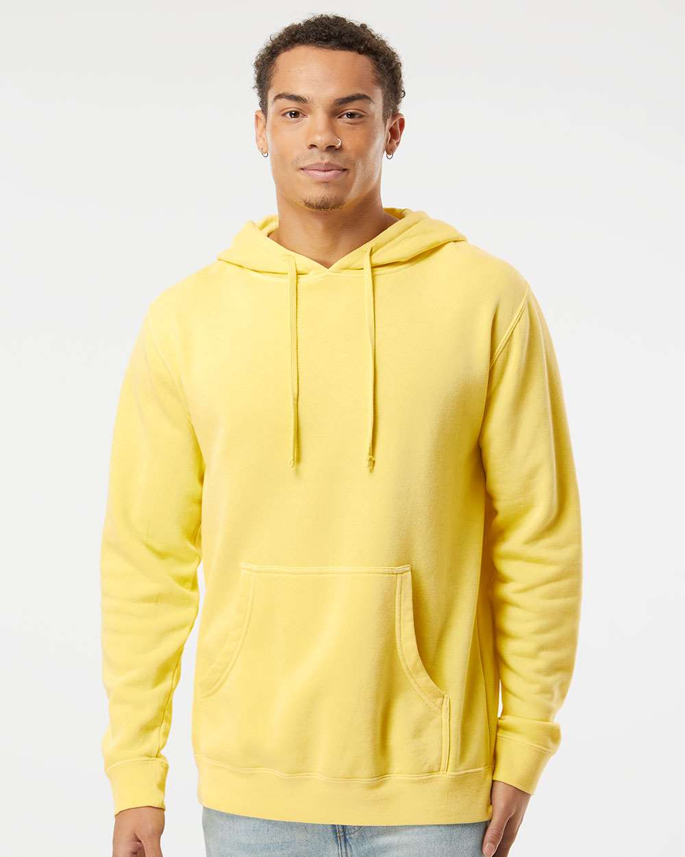 https://cdn.ssactivewear.com/Images/ModelColor/65075_omf_fl.jpg