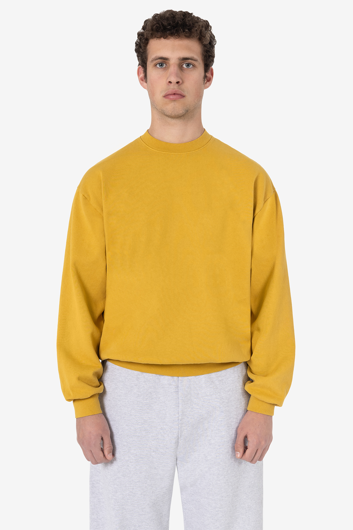 Luxurious 14oz Heavy Fleece Garment Dyed Crewneck Sweatshirt - Soft & Warm