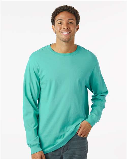 https://cdn.ssactivewear.com/Images/ModelColor/109594_omf_fm.jpg