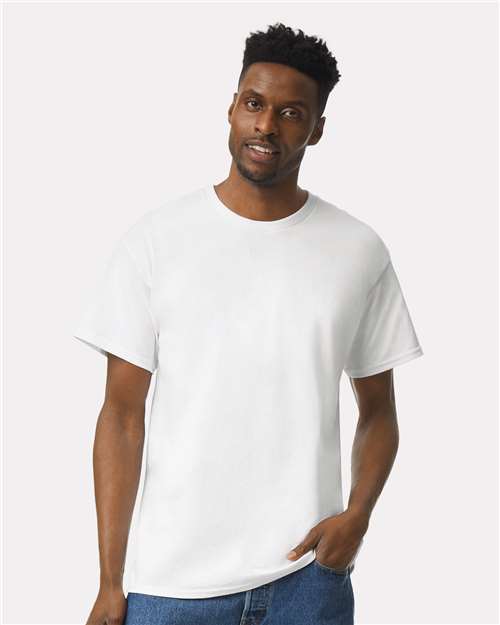 Gildan Ultra Cotton Unisex Heavyweight T-Shirt for Durable Everyday Wear