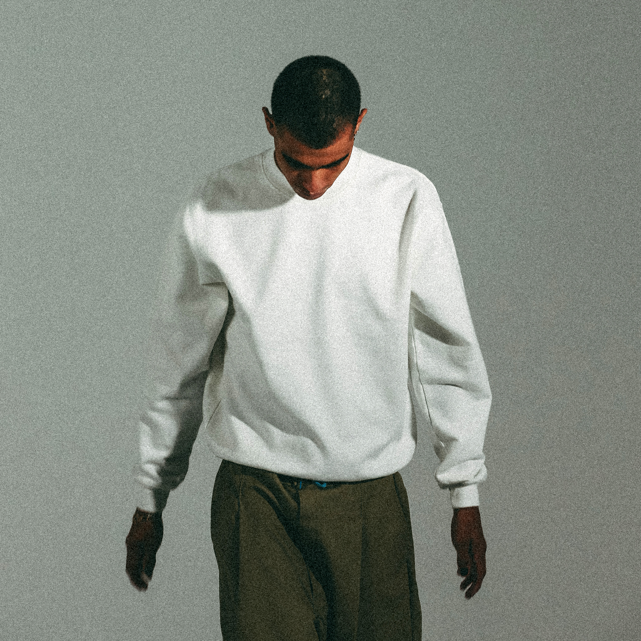 Premium 15oz Heavyweight Cotton Fleece Crewneck Sweatshirt - Oversized Drop Shoulder Design