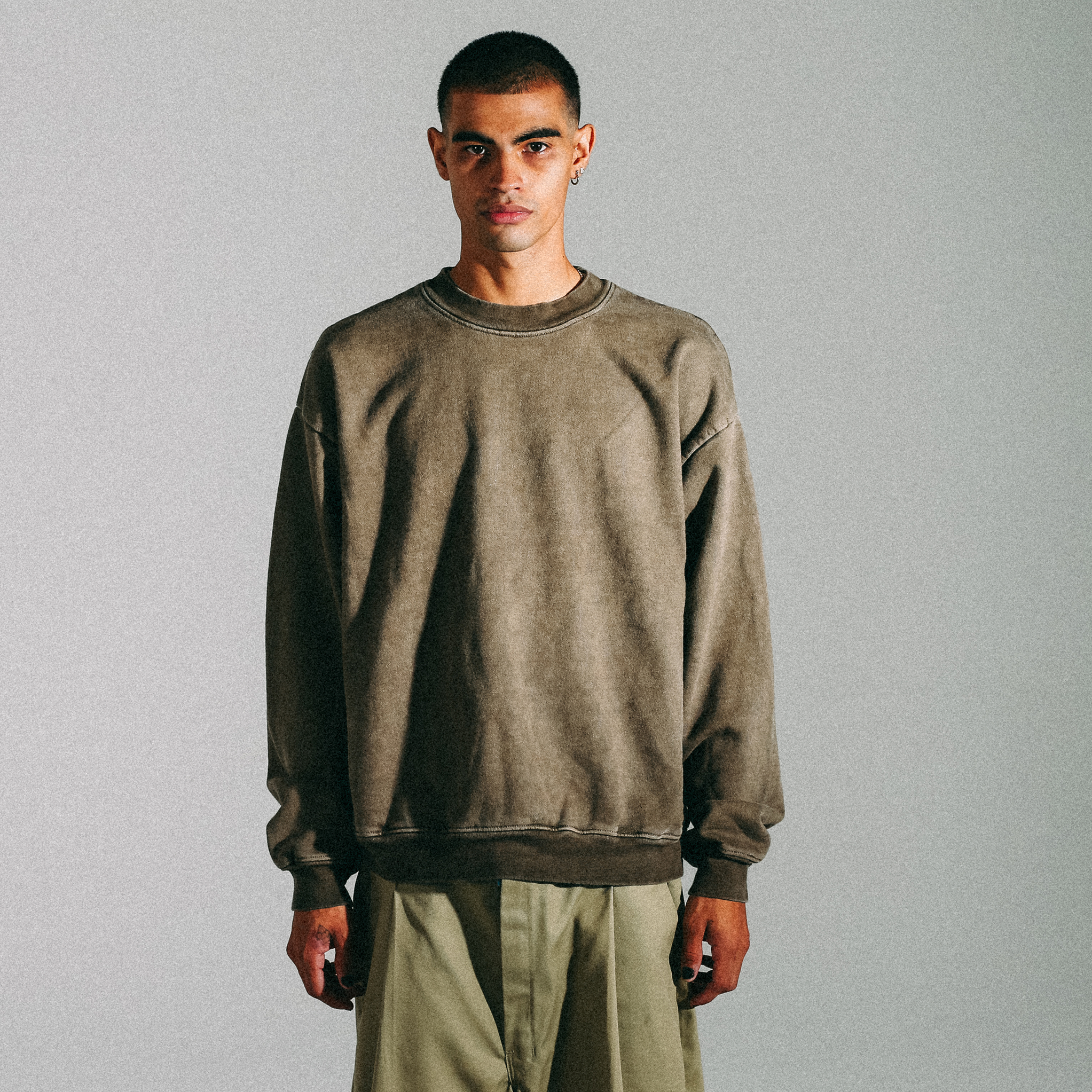 Premium 15oz Heavyweight Cotton Fleece Crewneck Sweatshirt - Oversized Drop Shoulder Design
