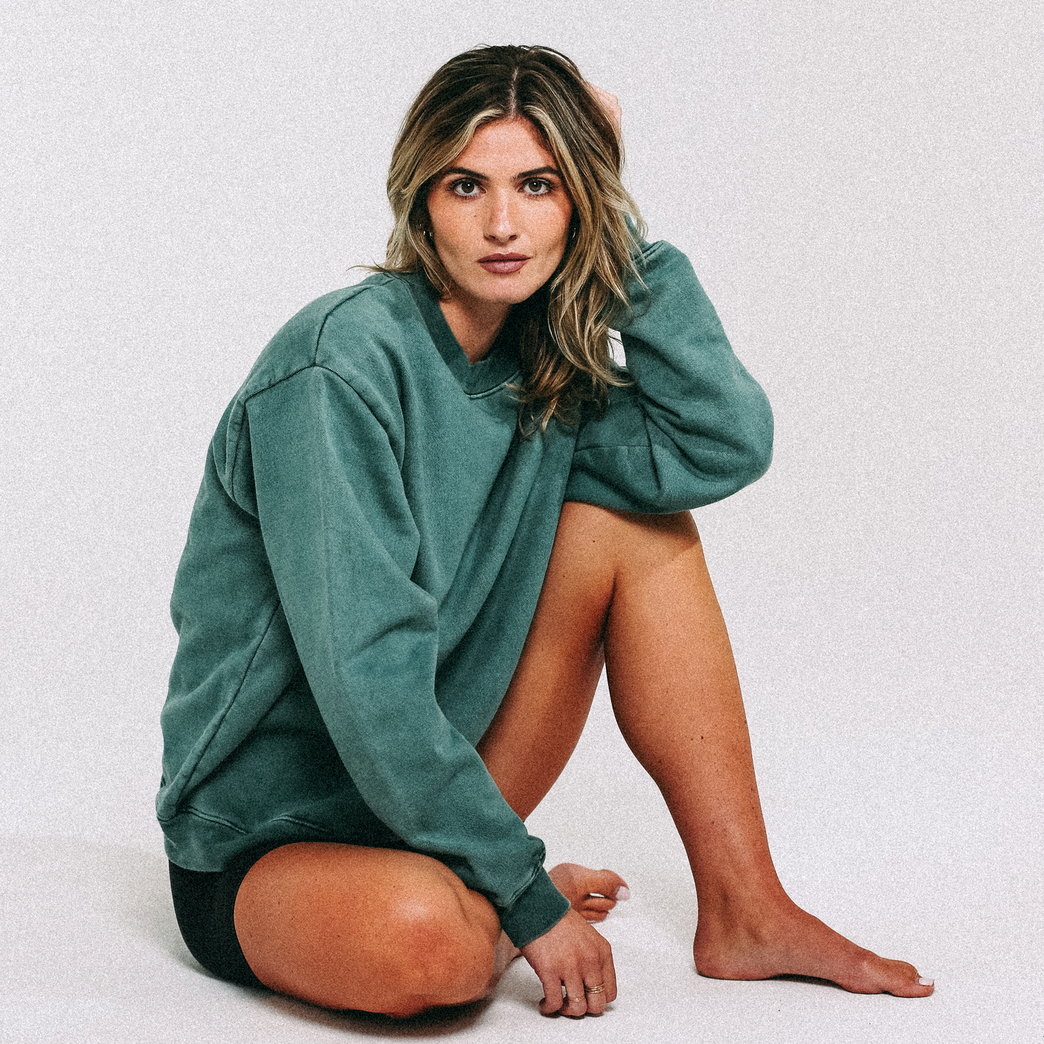 Premium 15oz Heavyweight Cotton Fleece Crewneck Sweatshirt - Oversized Drop Shoulder Design