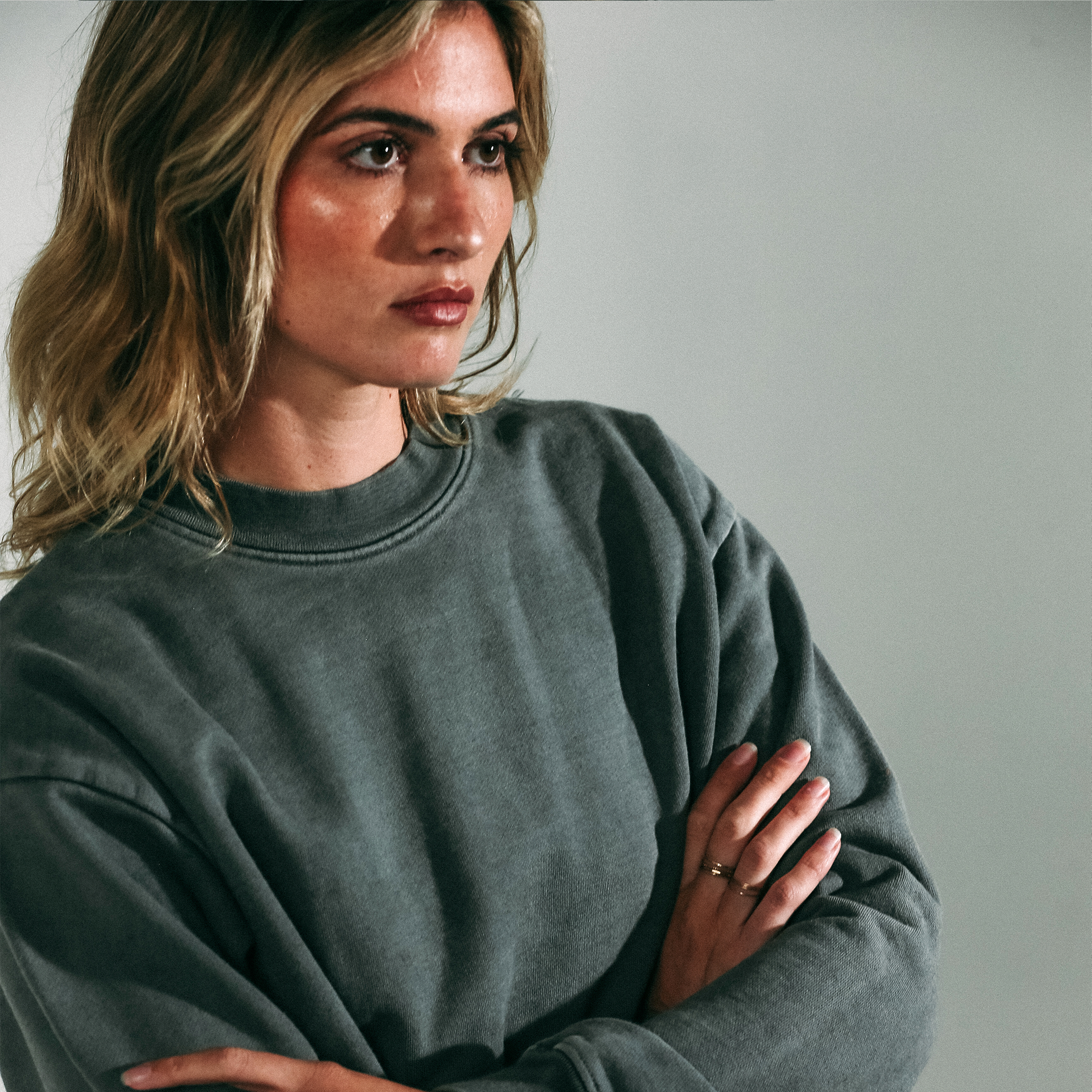 Premium 15oz Heavyweight Cotton Fleece Crewneck Sweatshirt - Oversized Drop Shoulder Design