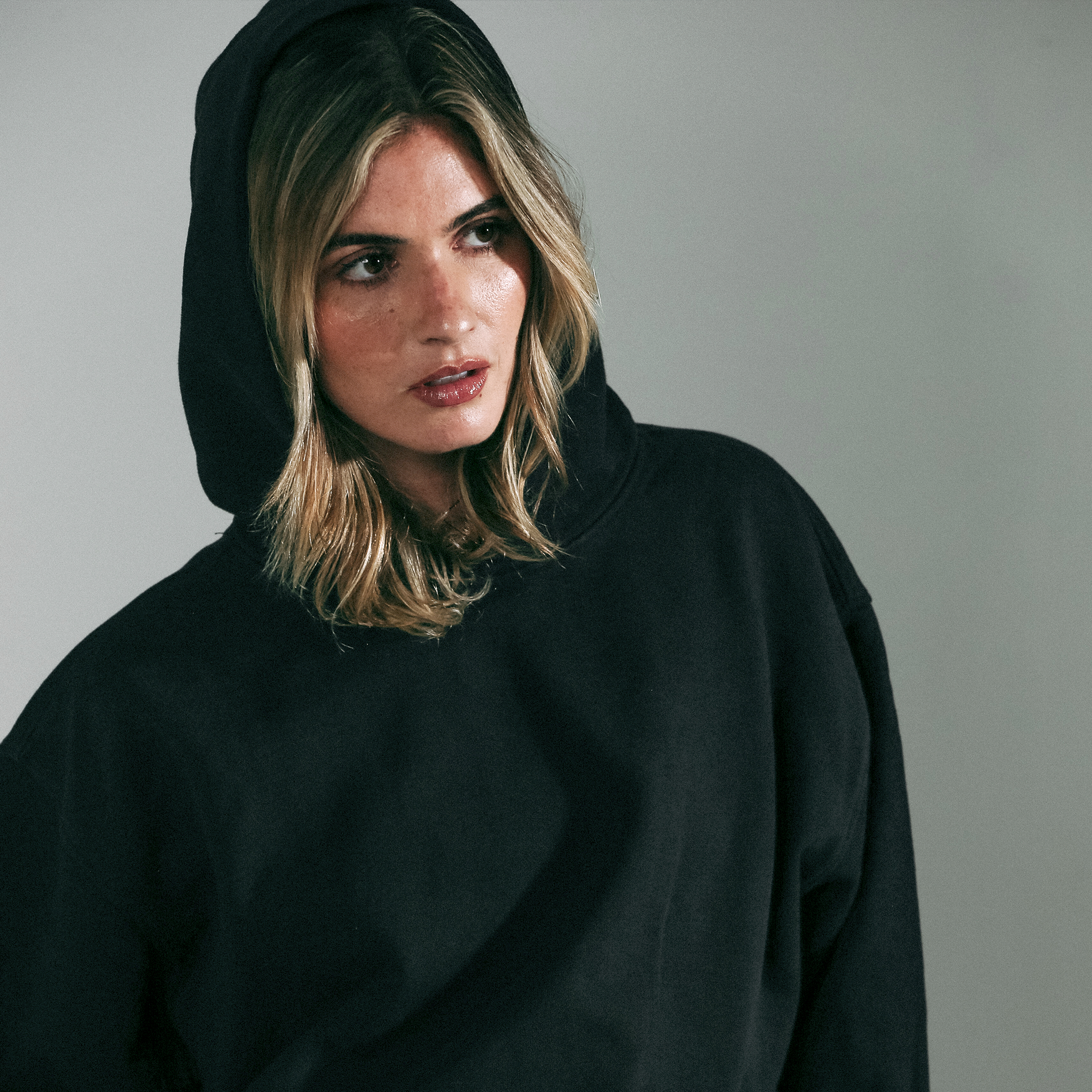 15oz Heavy Cotton Hoodie Oversized Drop-Shoulder Pigment-Dyed Fleece