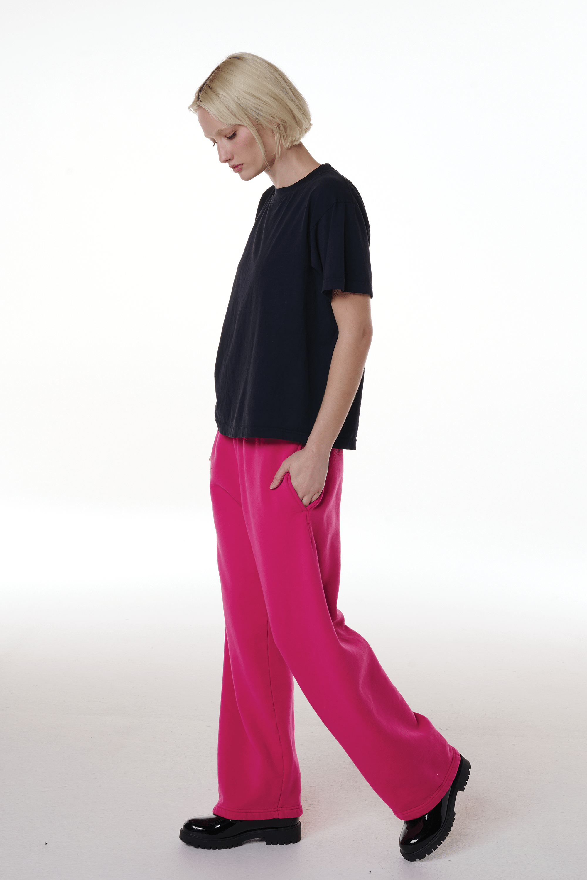 Honors Semi-Slub Cotton Boxy Cropped T-Shirt Black Thick Rib Collar